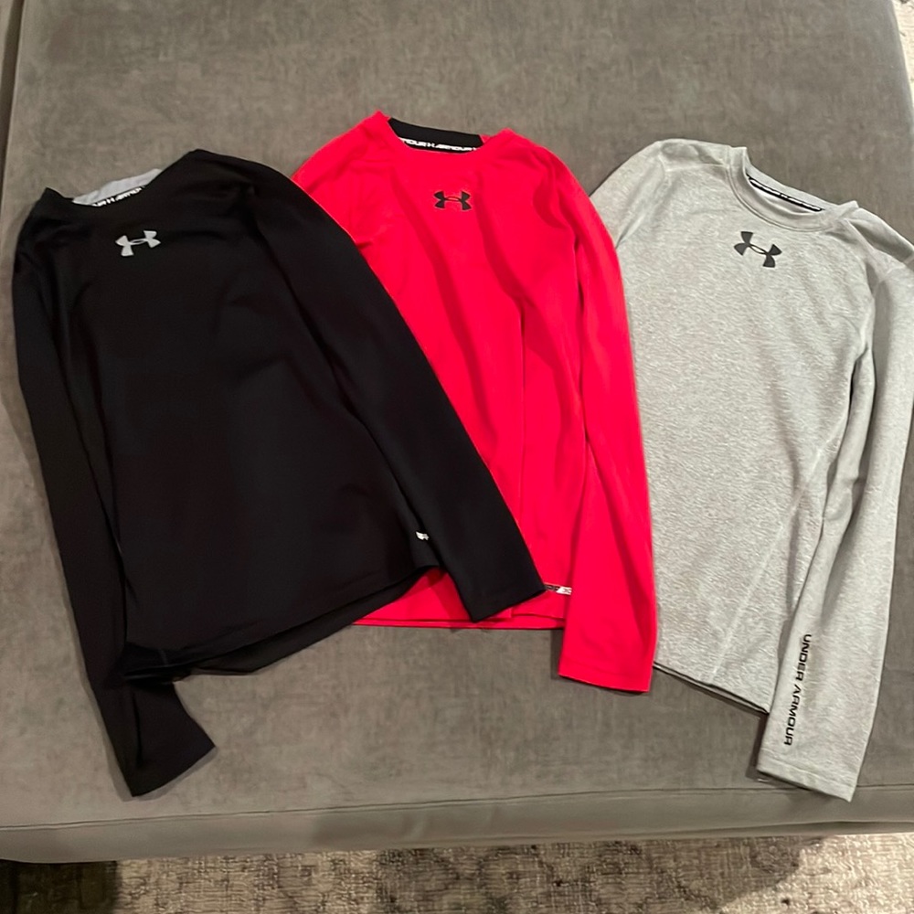 Set of 3 Under Armour thermal shirts